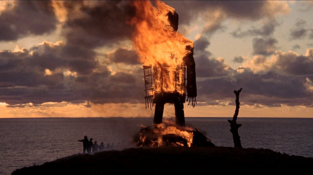 El hombre de mimbre: El ritual del cine que te quema vivo (y no es metáfora)
