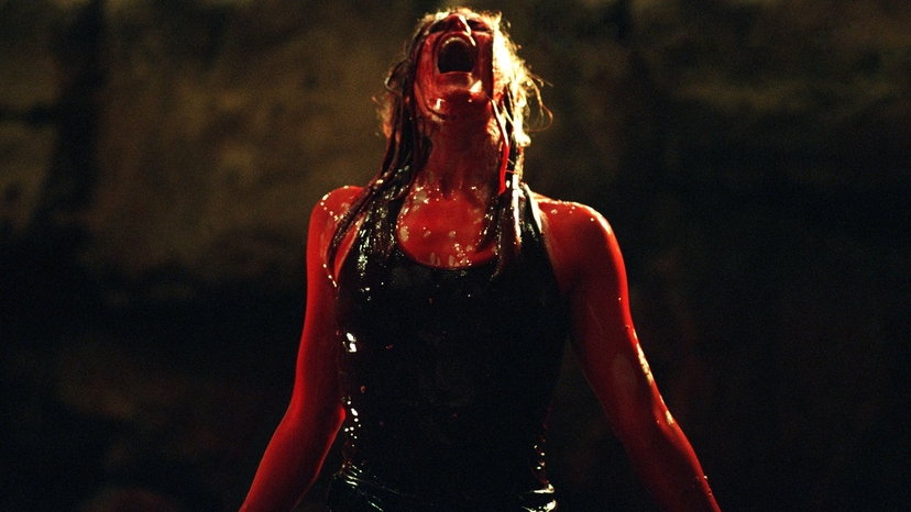 The Descent: Cuando el Infierno Tiene Forma de Cueva (y de Trauma)