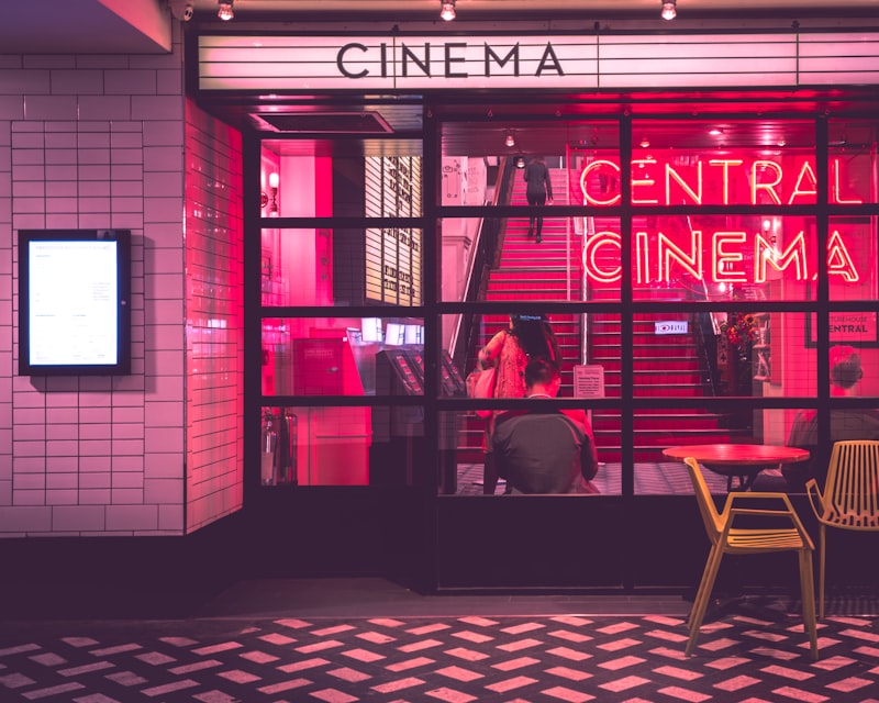 Seminci 2025: Kelly Reichardt aburre y enamora en Valladolid con 'The Mastermind'