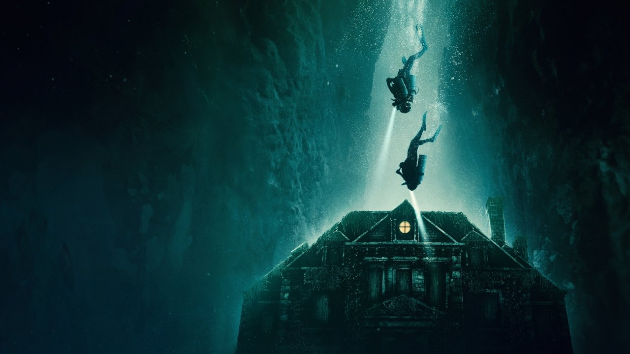 The Deep House: Mansiones encantadas bajo el agua y YouTubers sin oxígeno