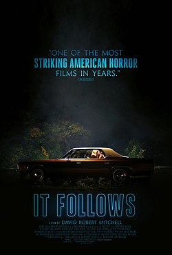 Cartelera oficial de It Follows: La maldición de transmisión sexual más elegante y lenta del cine