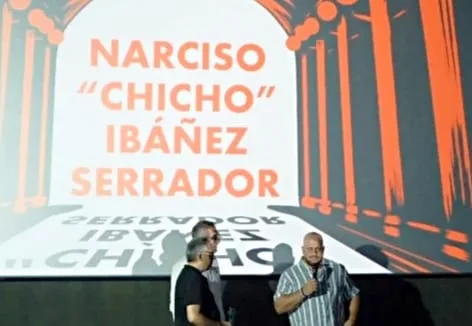 Homenaje a Chicho Ibáñez Serrador con el Premio de Honor a título póstumo recogido por su hijo Alejandro